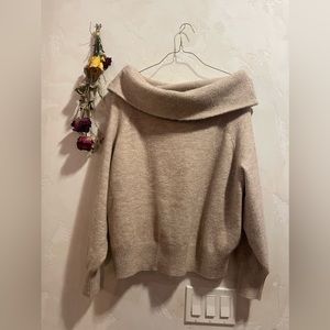 Women’s Beige sweater